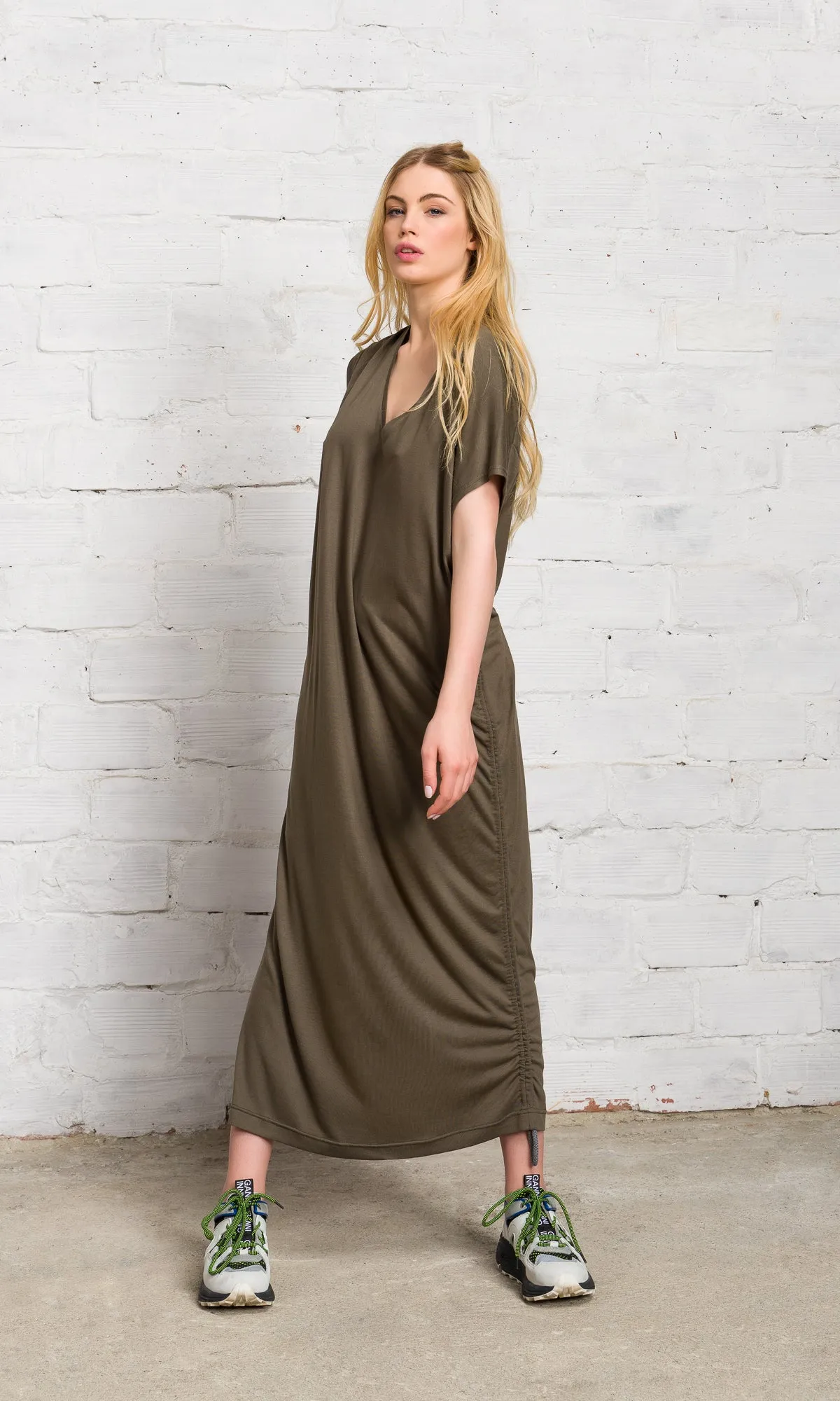 Casual Maxi Dress with Adjustable Drawstring