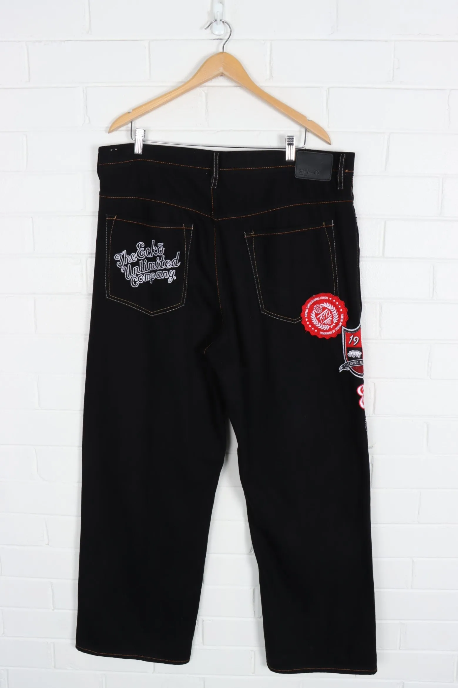 Ecko Unltd Embroidered Red & Black Badge Jeans (40)