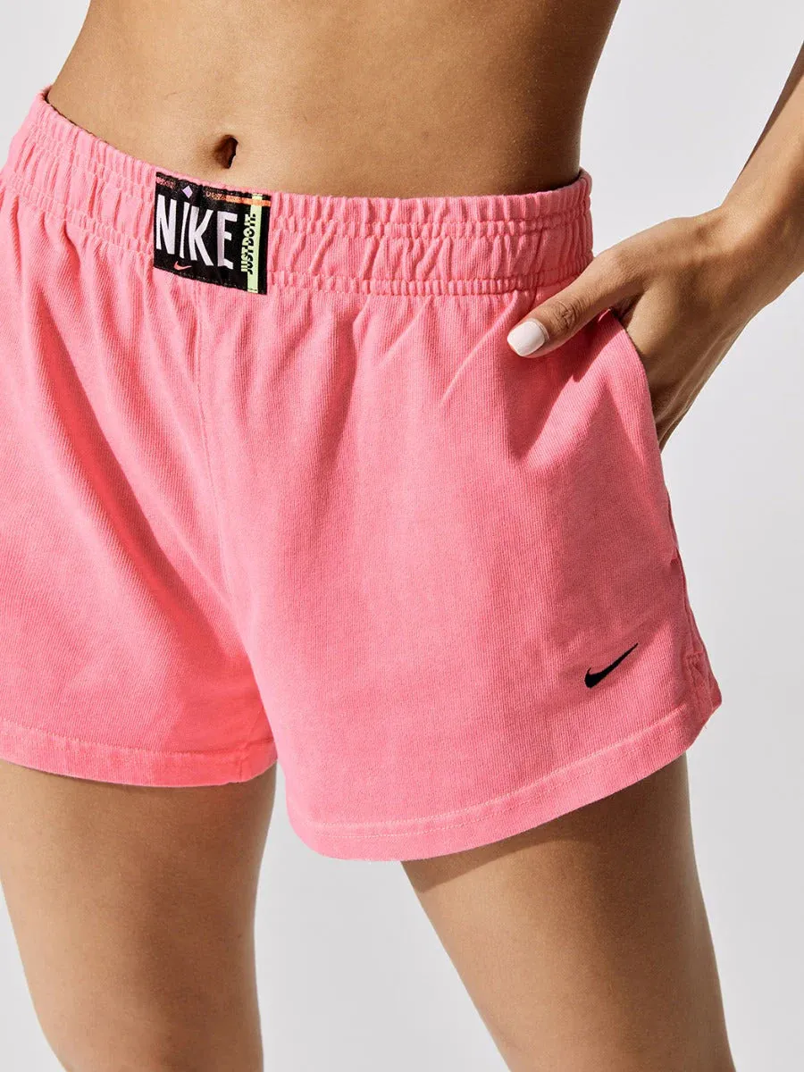 Nike Women’s Logo Fleece Shorts - Pink