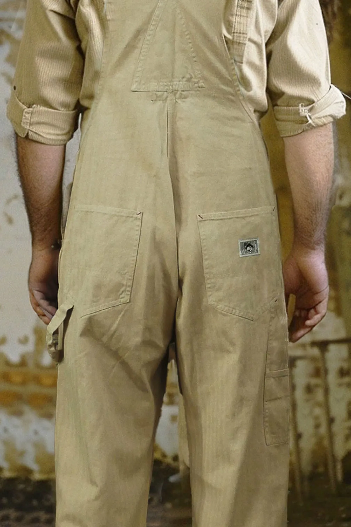 The Quartermaster - Italian Work Bib Overall HBT in Khaki