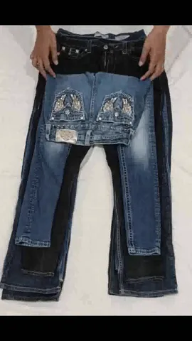 Throwback Treasures: A Collection of Vintage Denim Delights 👖