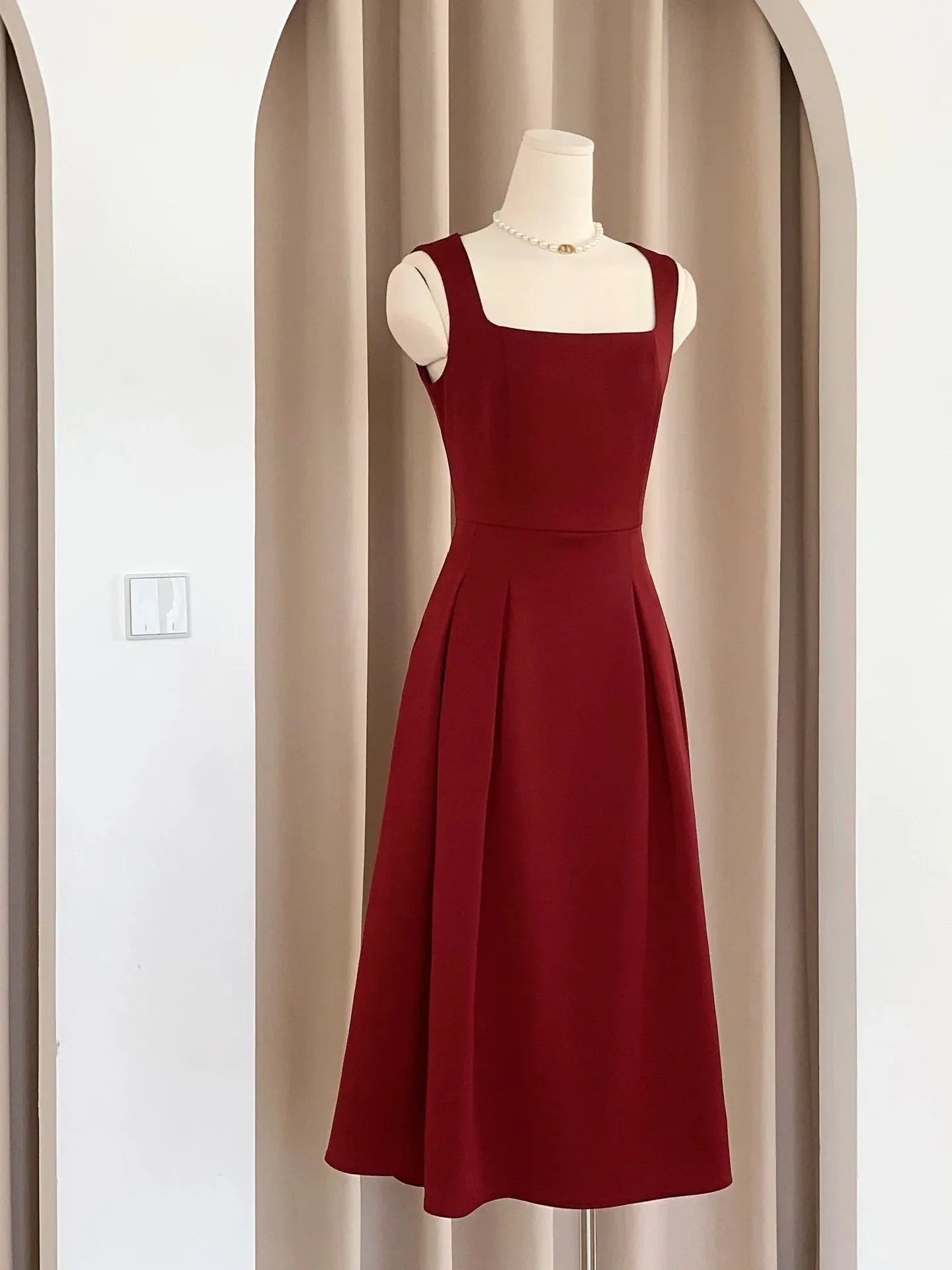 Vintage Rockabilly Burgundy Square Neck 50s Style Dress