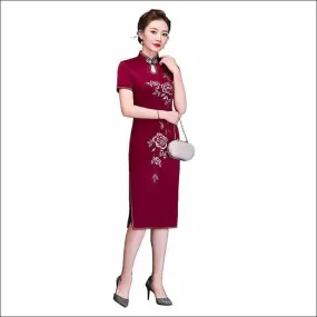 Winnal Floral Embrodiered Midi Long Cheongsam / Qipao Wedding Dress