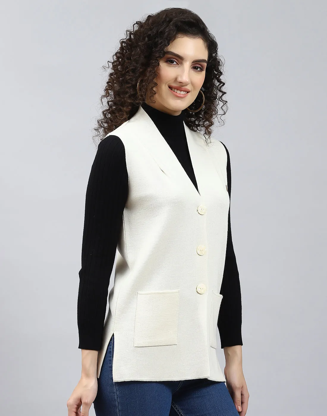 Women Off White Solid V Neck Sleeveless Cardigan